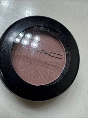 MAC Cosmetics Eye Shadow — Haux Satin